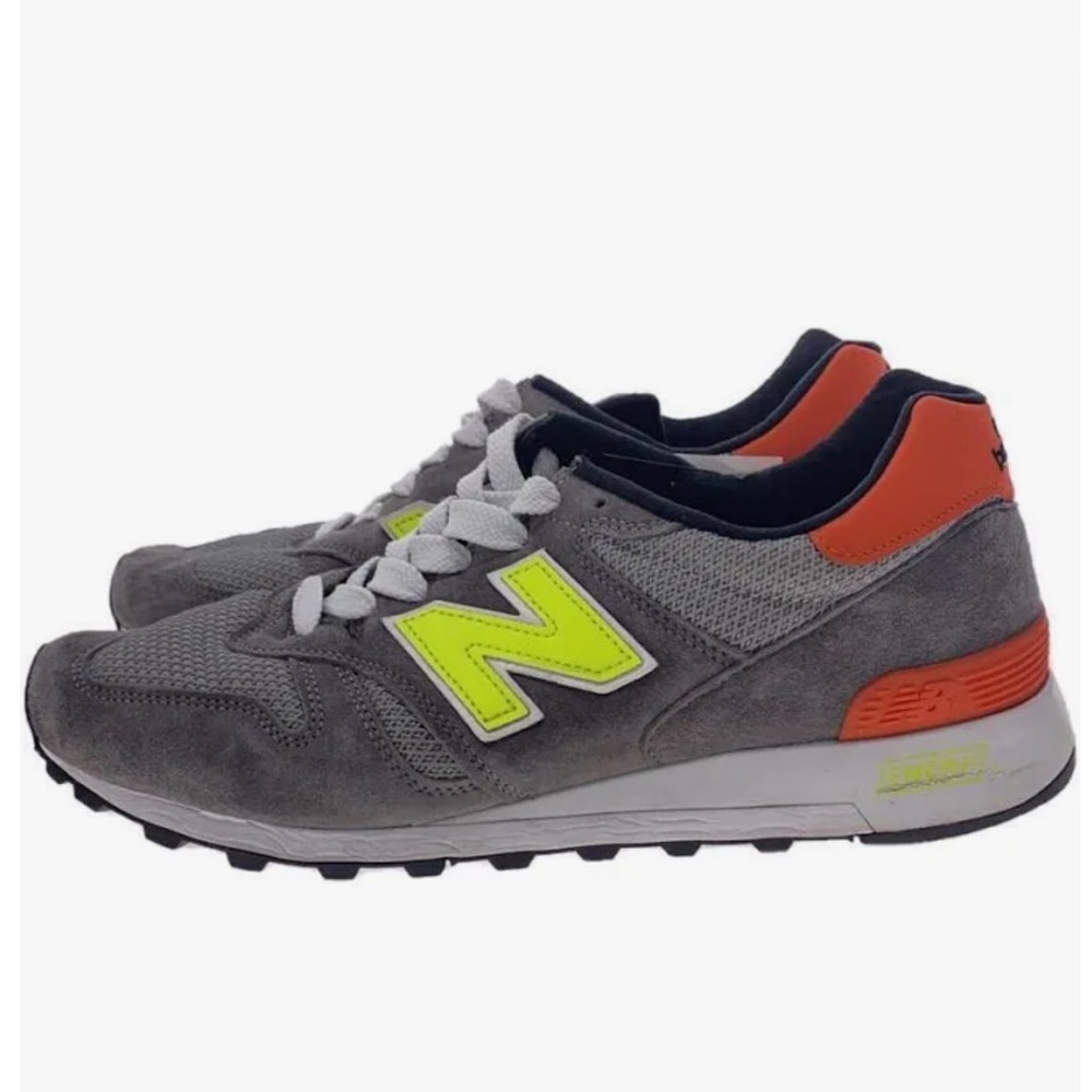 Brand new with tags never worn:New Balance
Unisex Made Us 1300 LowTop Sneakers